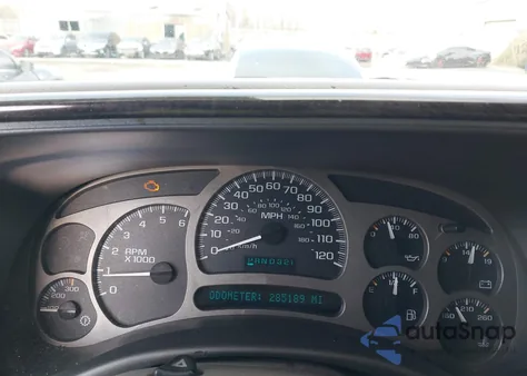 2004 GMC Yukon Denali z USA, uszkodzony, nr VIN 1GKEK63U64J205795